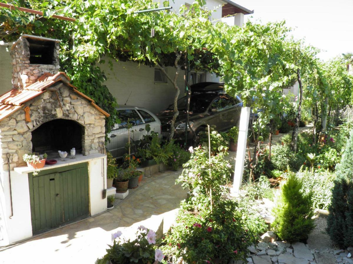 Apartman Mia Biograd Biograd Na Moru Extérieur photo
